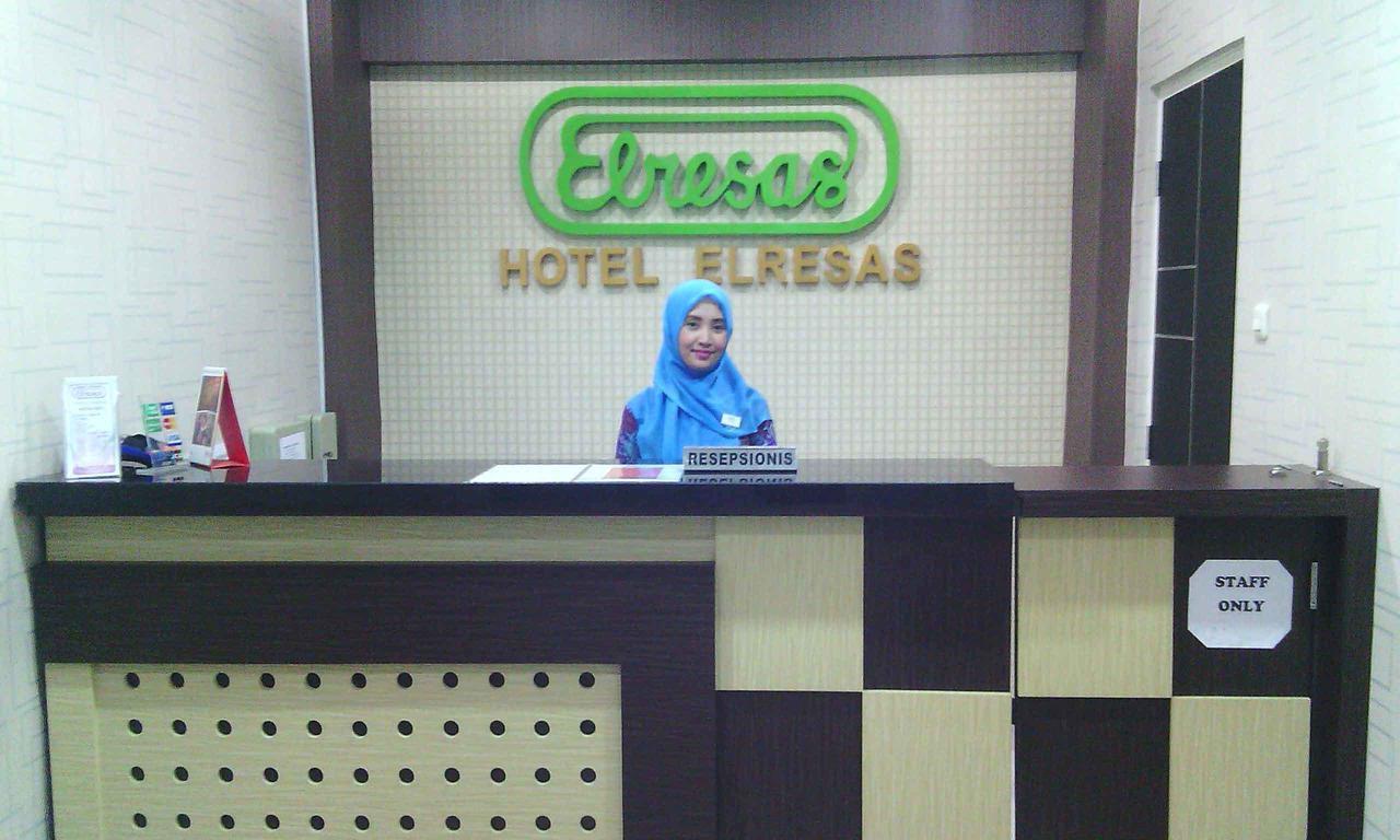 Hotel Elresas Lamongan Esterno foto