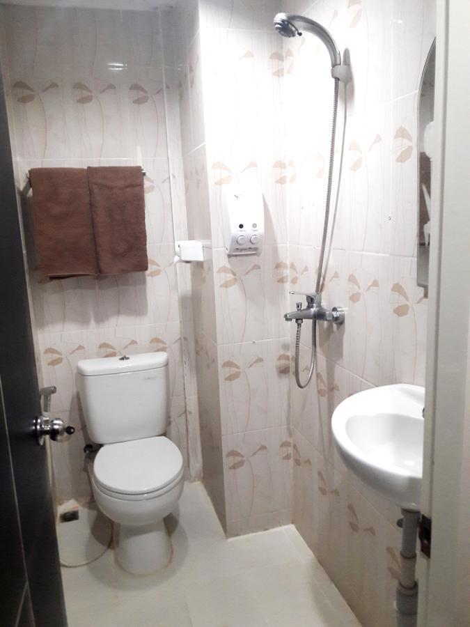 Hotel Elresas Lamongan Esterno foto
